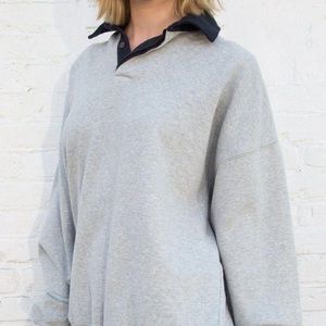 Brandy Melville Archer colored collar sweatshirt